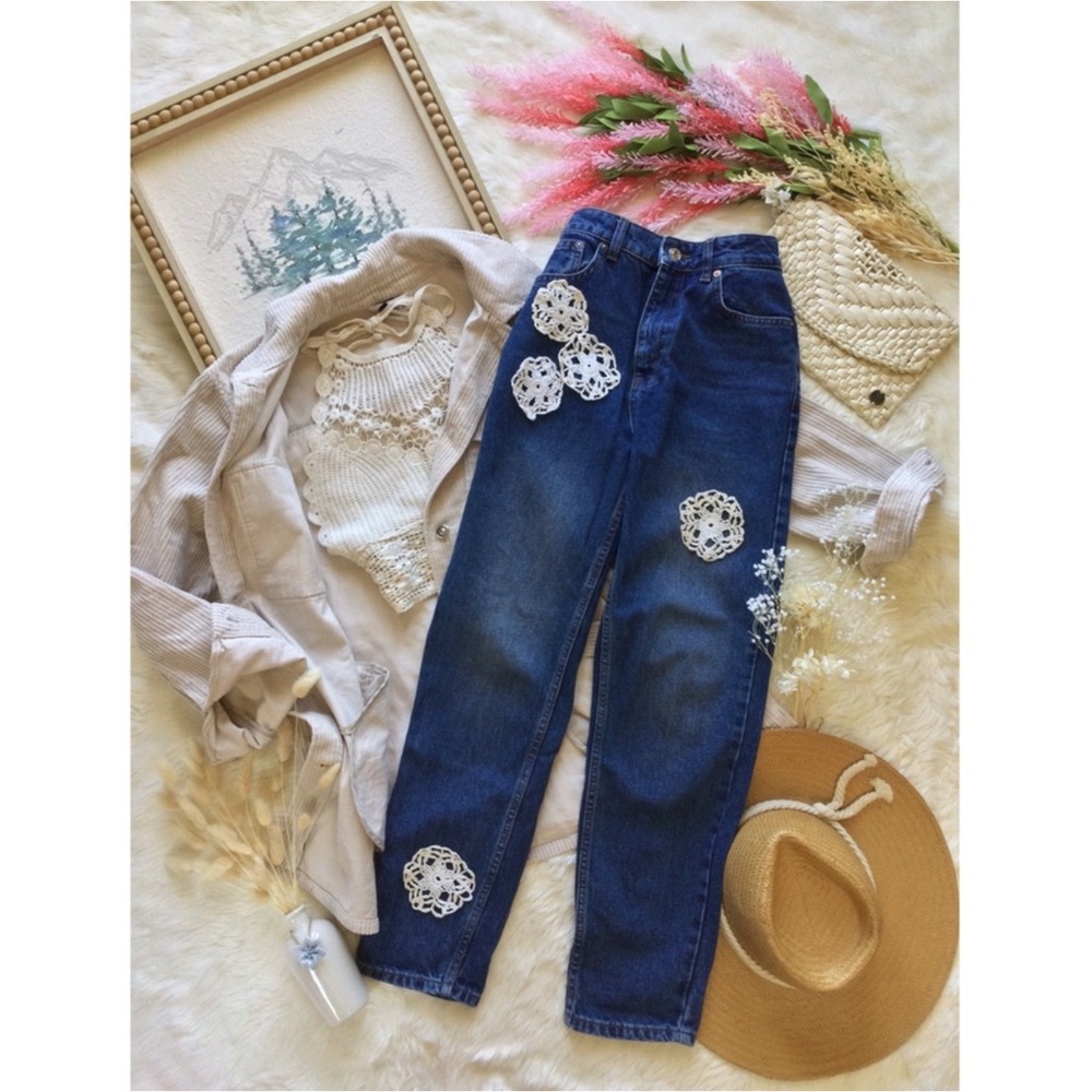 Free People Vintage Handmade Crochet Lace Mom Jeans Sz 27 XS/S Western Farmhouse